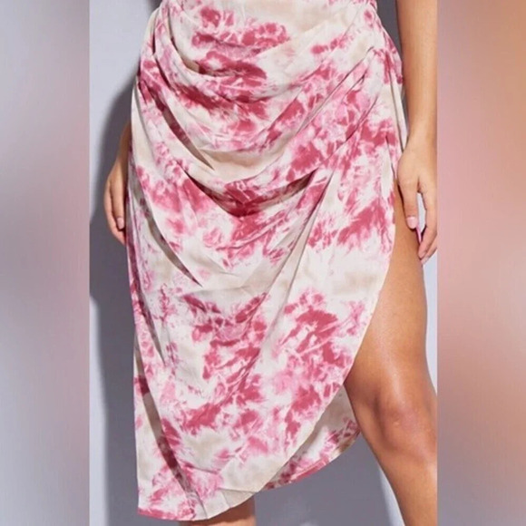 Pretty Little Thing light pink tie dye ruched side midi skirt, size 10. - Picture 1 of 8